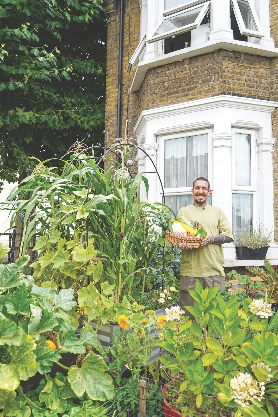 No-Dig Gardening Is as Low-Maintenance as It Sounds—And It’s Good for the Earth, Too
