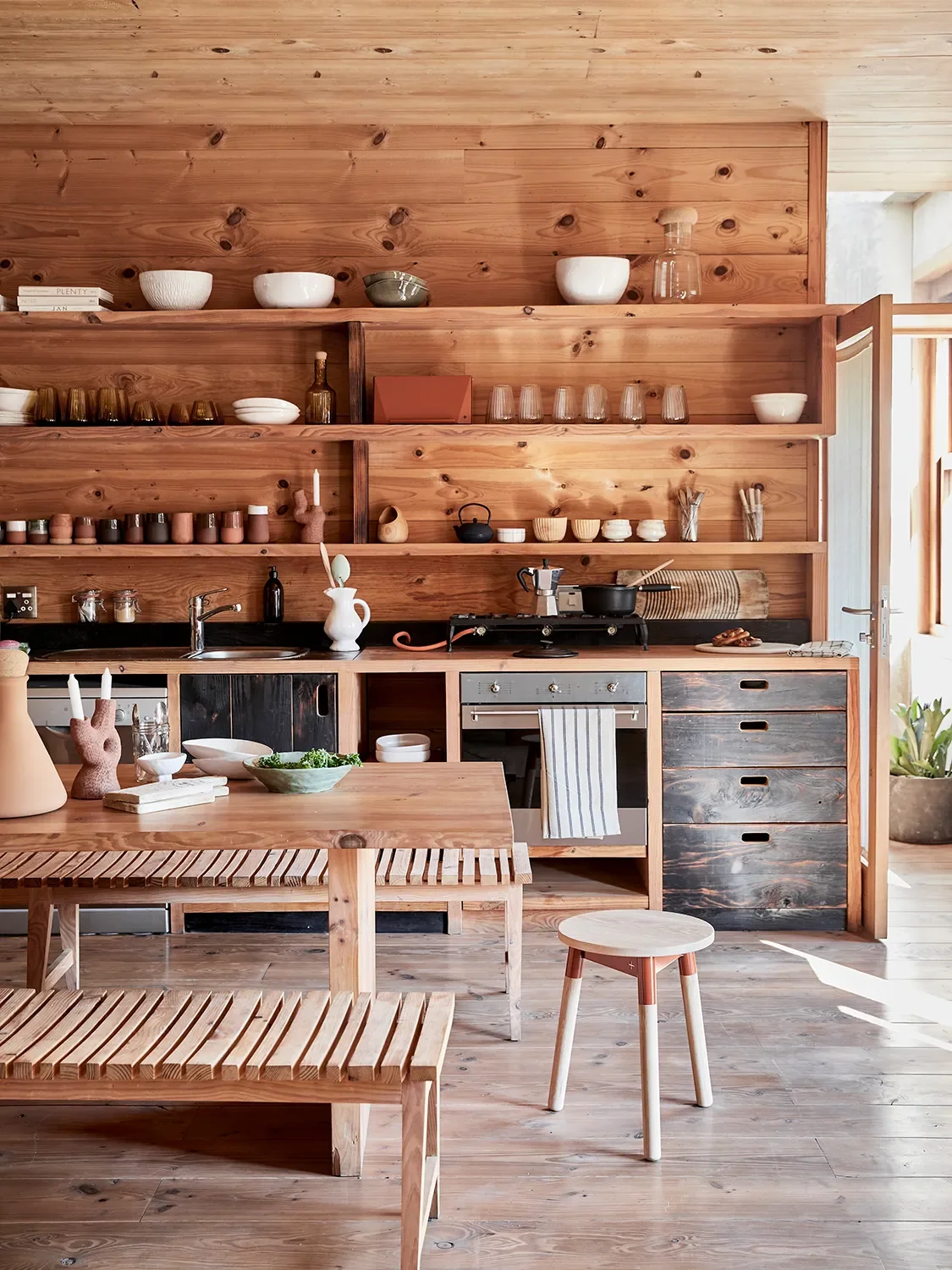 One of the Bedrooms in This Sustainable South Africa Home Is on Wheels
