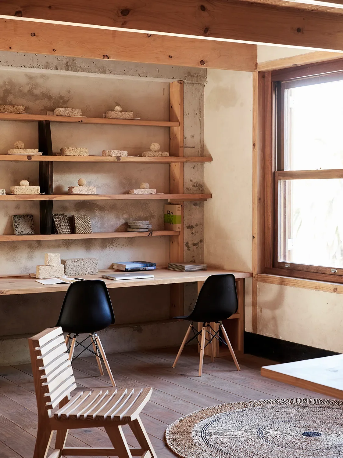 One of the Bedrooms in This Sustainable South Africa Home Is on Wheels