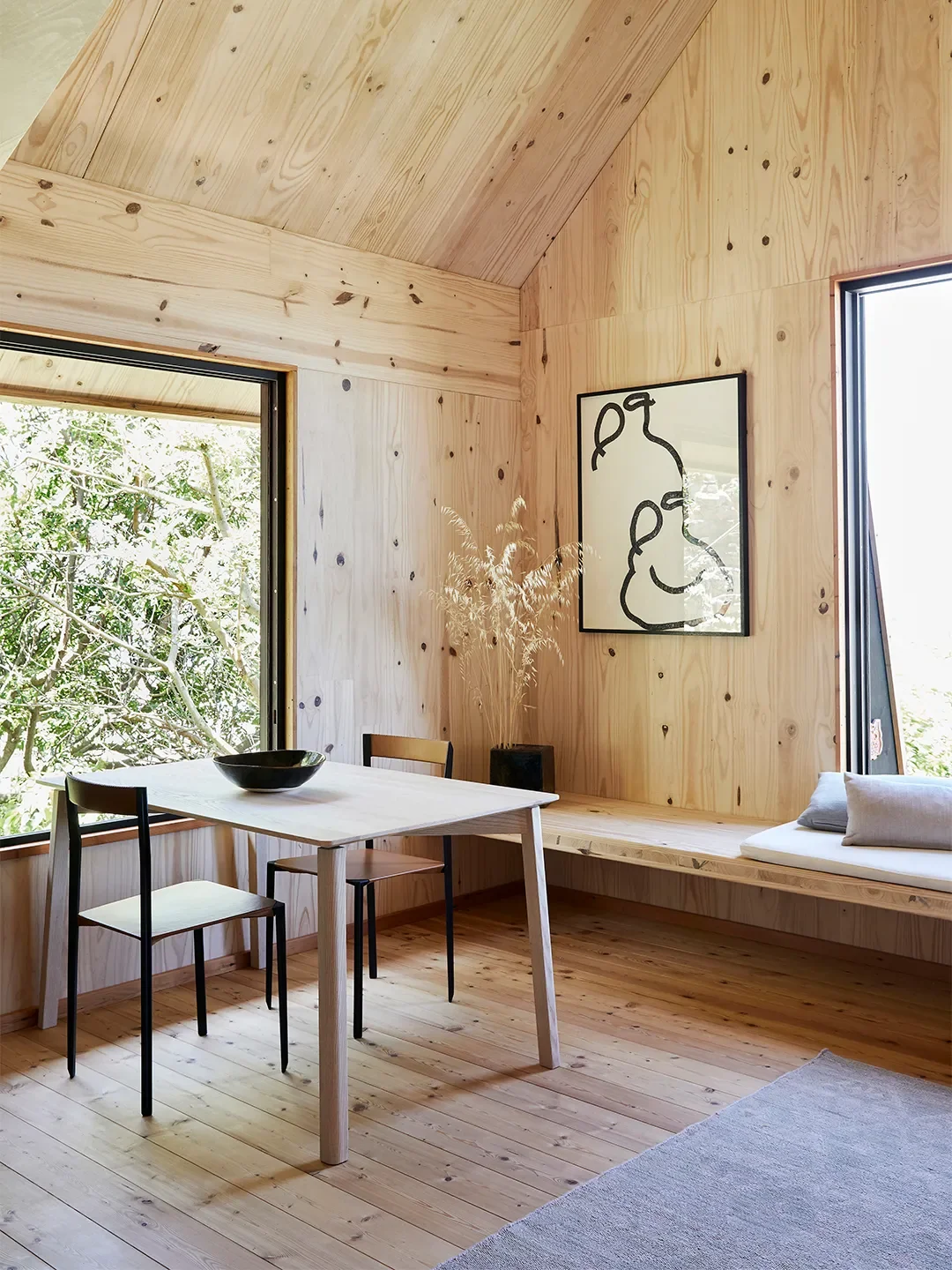 This Tiny Cabin Overlooking the Cape Town Surf Was Assembled in Under 3 Weeks